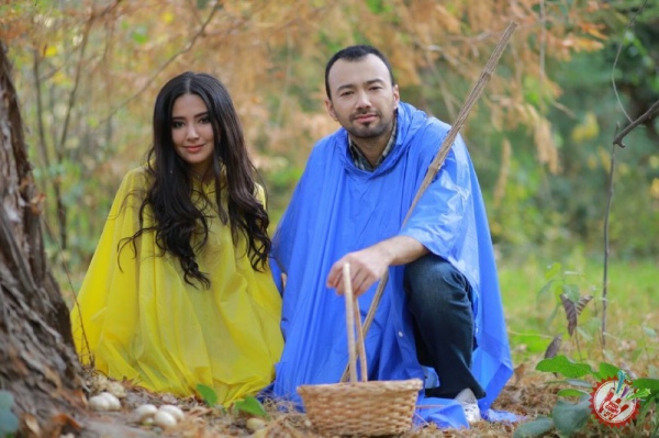 Сарвар ва Комил "Бахтли бўл" таронаси учун видеоклип суратга олдирди