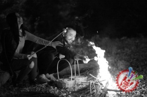 Сарвар ва Комил "Бахтли бўл" таронаси учун видеоклип суратга олдирди