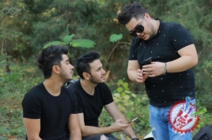 Сарвар ва Комил "Бахтли бўл" таронаси учун видеоклип суратга олдирди