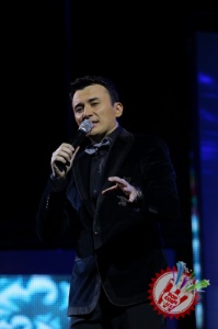 Улуғбек Раҳматуллаевнинг "Соғинч фасли"га старт берилди