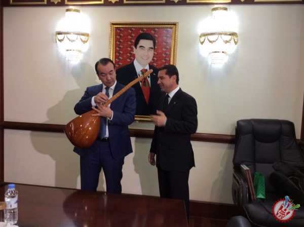 \'\'Туркманистонда Ўзбекистон маданияти кунлари” бошланди