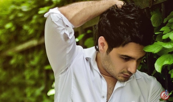 Хонанда Отабек Муталхўжаевдан янги тарона премьераси