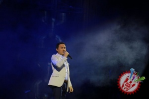 Баҳром Назаровнинг яккахон концерт дастуридан фоторепортаж