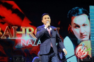 Баҳром Назаровнинг яккахон концерт дастуридан фоторепортаж