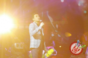 Баҳром Назаровнинг яккахон концерт дастуридан фоторепортаж