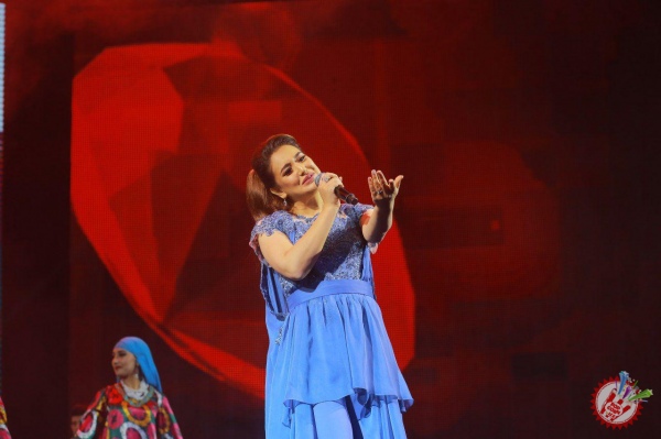 Хонанда Ҳадича илк яккахон концертини ўтказди