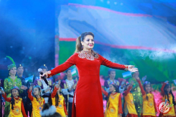 Хонанда Ҳадича илк яккахон концертини ўтказди