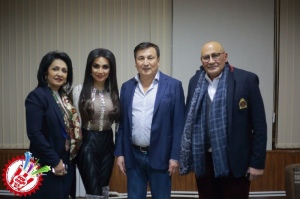 Муниса Ризаеванинг 3 кунлик концертига старт берилди