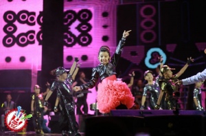 Божалар гуруҳининг концерт дастуридан фоторепортаж