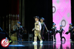 Божалар гуруҳининг концерт дастуридан фоторепортаж