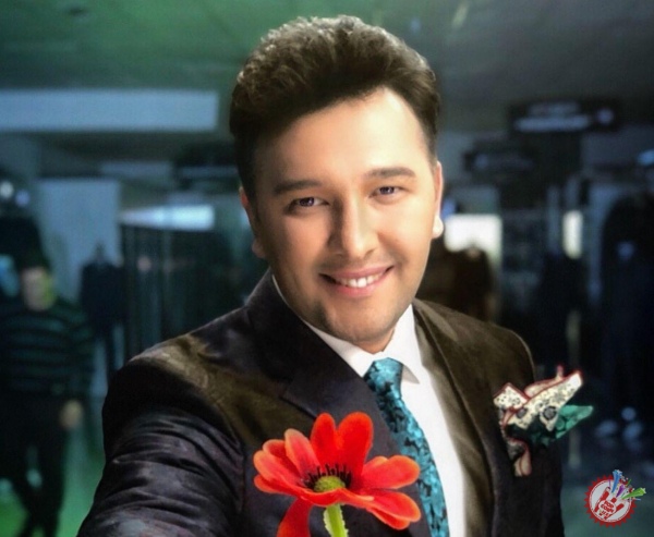 Сардор Раҳимхон янги йил олдидан бир нечта совға тайёрлаганини маълум қилди