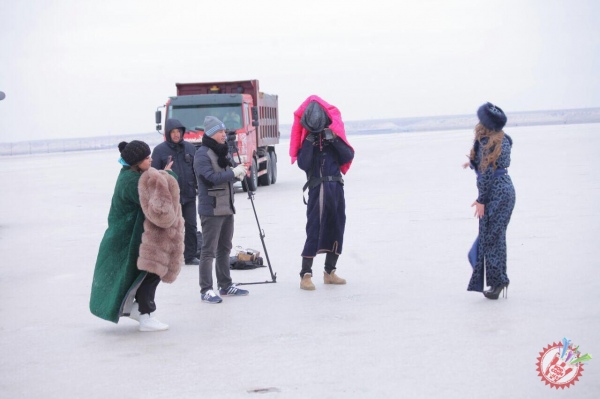 Шоира Отабекова яна ижодга қайтди