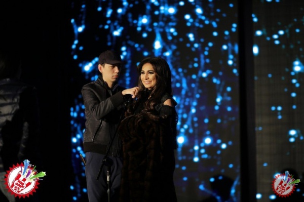 Муниса Ризаева "Ёмғир" таронаси учун видеоклип суратга олдирди