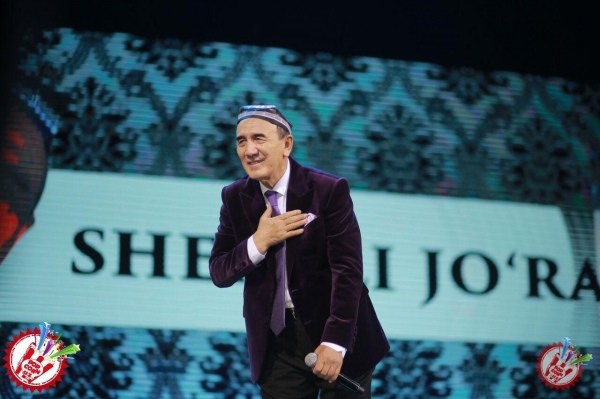 Устоз санъаткор Шерали Жўраевнинг яккахон концерт дастуридан фоторепортаж