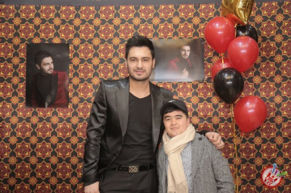 Отабек Муталхўжаевнинг “Нозанинам” альбоми сотувда!