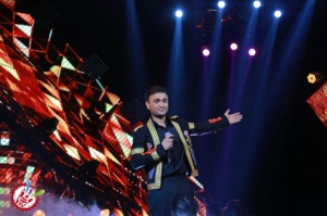 Шоҳруҳхоннинг "Ёнингдаман" номли яккахон концерт дастури бўлиб ўтмоқда