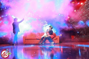 Шоҳруҳхоннинг "Ёнингдаман" номли яккахон концерт дастури бўлиб ўтмоқда