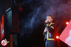 Шоҳруҳхоннинг "Ёнингдаман" номли яккахон концерт дастури бўлиб ўтмоқда