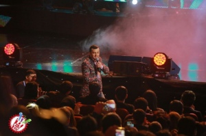 Шоҳруҳхоннинг "Ёнингдаман" номли яккахон концерт дастури бўлиб ўтмоқда