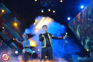 Шоҳруҳхоннинг "Ёнингдаман" номли яккахон концерт дастури бўлиб ўтмоқда