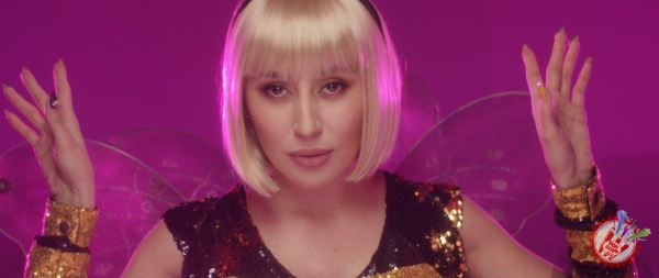 Бегги \"Аиша\" қўшиғини ўзбек тилида ижро қилди