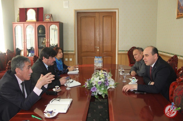 “Ўзбекконцерт” давлат муассасаси Тожикистонда