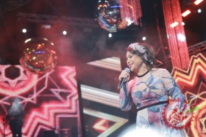 Юлдуз Усмонованинг "Сен ва мен учун" номли жонли ижродаги концертидан фоторепортаж