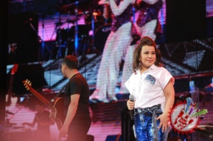 Юлдуз Усмонованинг "Сен ва мен учун" номли жонли ижродаги концертидан фоторепортаж