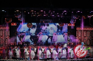 Юлдуз Усмонованинг "Сен ва мен учун" номли жонли ижродаги концертидан фоторепортаж