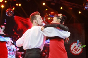 Юлдуз Усмонованинг "Сен ва мен учун" номли жонли ижродаги концертидан фоторепортаж