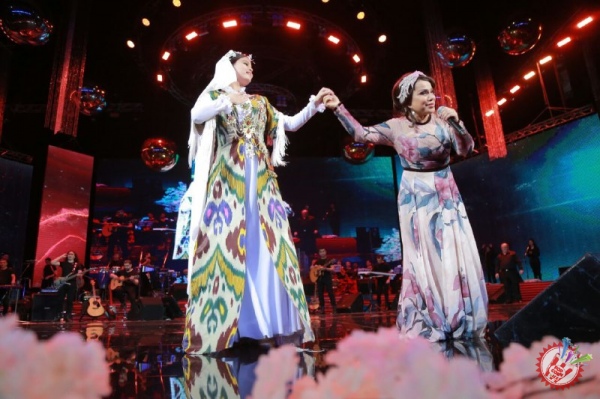 Юлдуз Усмонованинг “Сен ва мен учун” номли концертидан батафсил