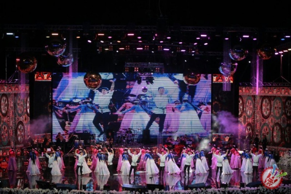 Юлдуз Усмонованинг “Сен ва мен учун” номли концертидан батафсил