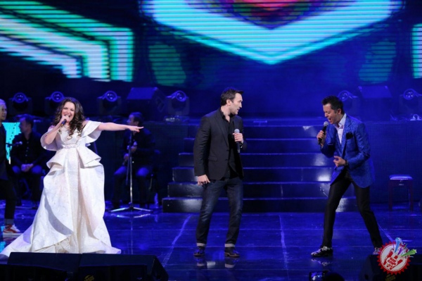 Шарқ гуруҳининг "Икки юрак" номли концерт дастуридан