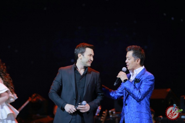 Шарқ гуруҳининг "Икки юрак" номли концерт дастуридан