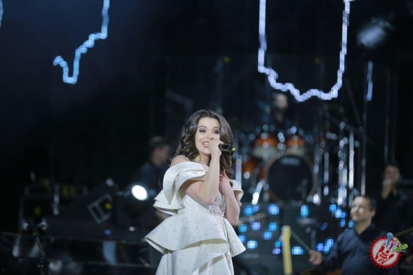 Шарқ гуруҳининг "Икки юрак" номли концерт дастуридан