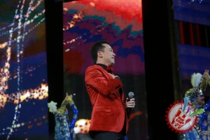 Бунёдбек Саидовнинг концерт дастуридан фоторепортаж