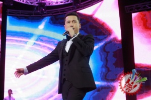 Бунёдбек Саидовнинг концерт дастуридан фоторепортаж