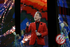 Бунёдбек Саидовнинг концерт дастуридан фоторепортаж