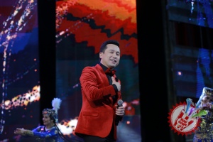 Бунёдбек Саидовнинг концерт дастуридан фоторепортаж