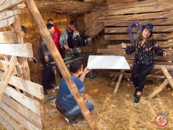 Юлдуз Усмоновадан тез кунда янги видеоклип - \"Тут қўлимдан\"