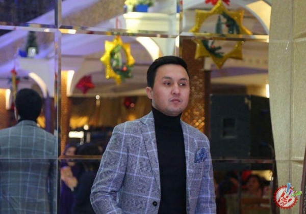 Хонанда Баҳром Назаровнинг Андижонда яккахон концерт дастури бўлиб ўтмоқда