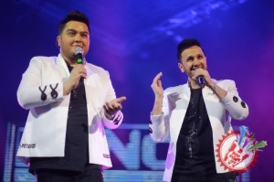 Сарвар ва Комилнинг “Чунки бу биз” номли концерт дастуридан фоторепортаж