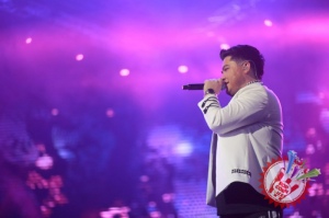 Сарвар ва Комилнинг “Чунки бу биз” номли концерт дастуридан фоторепортаж