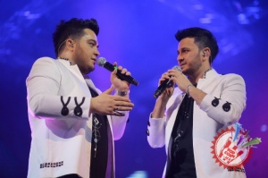 Сарвар ва Комилнинг “Чунки бу биз” номли концерт дастуридан фоторепортаж