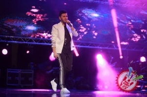 Сарвар ва Комилнинг “Чунки бу биз” номли концерт дастуридан фоторепортаж