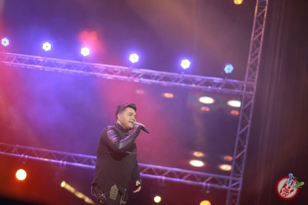 Сарвар ва Комилнинг "Чунки бу биз"  номли концерт дастуридан батафсил