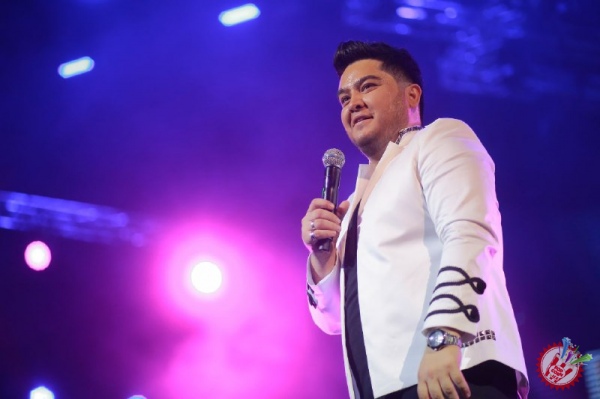 Сарвар ва Комилнинг "Чунки бу биз"  номли концерт дастуридан батафсил