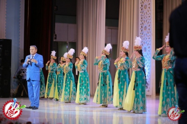 “Устозларга эҳтиром” деб номланган маъданий-маърифий, концерт тадбири бўлиб ўтди