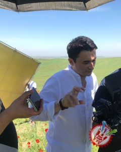 Улуғбек Раҳматуллаев “Алвон лолалар” қўшиғига видеоклип суратга олдирди