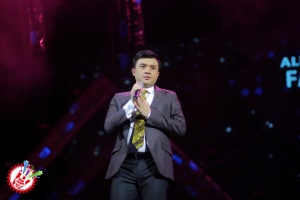 Алишер Файзнинг “Васлинг излаб” фоторепортаж